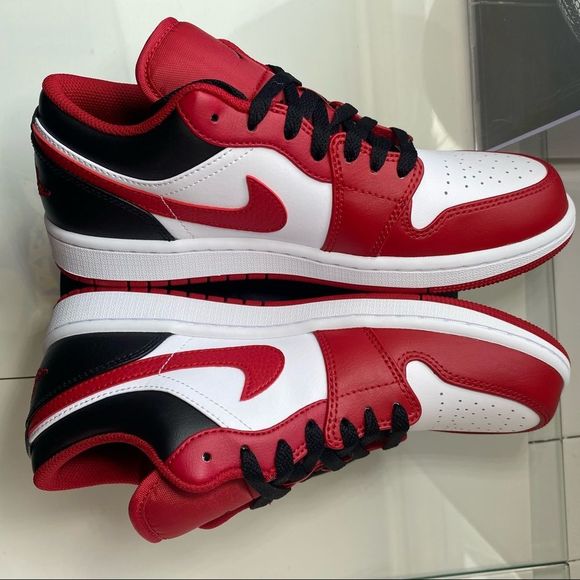 🆕 Air Jordan 1 Low 'Reverse Black Toe' - Picture 9 of 12